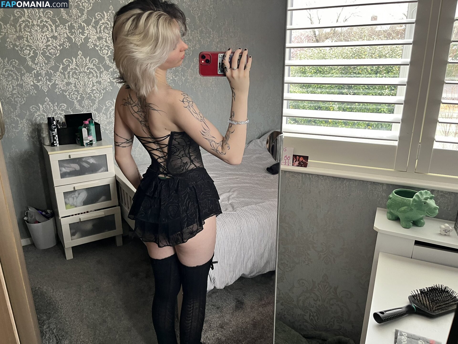Emzeeni / cw / https: Nudo OnlyFans  Foto trapelata #4