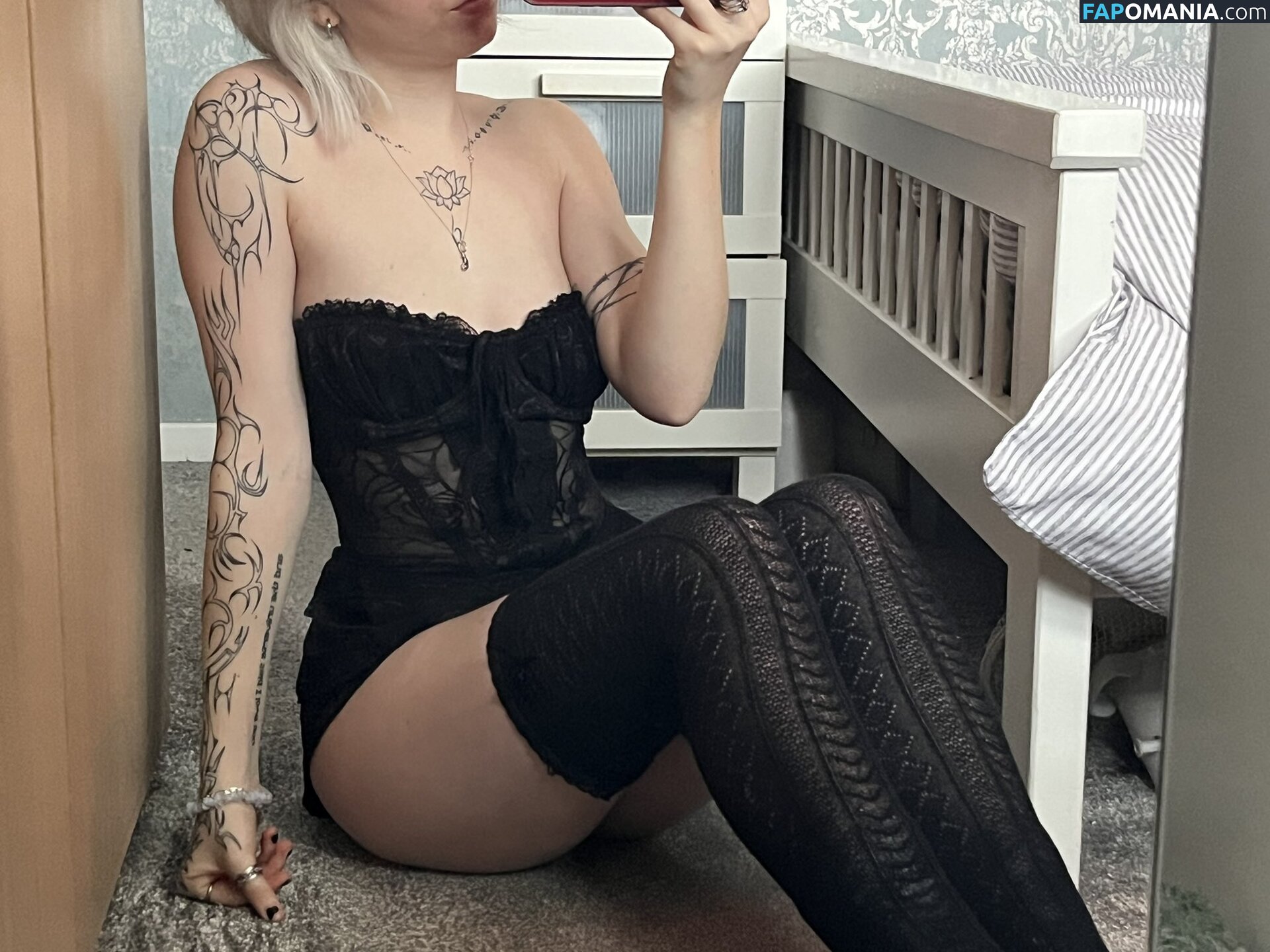Emzeeni / cw / https: Nudo OnlyFans  Foto trapelata #5