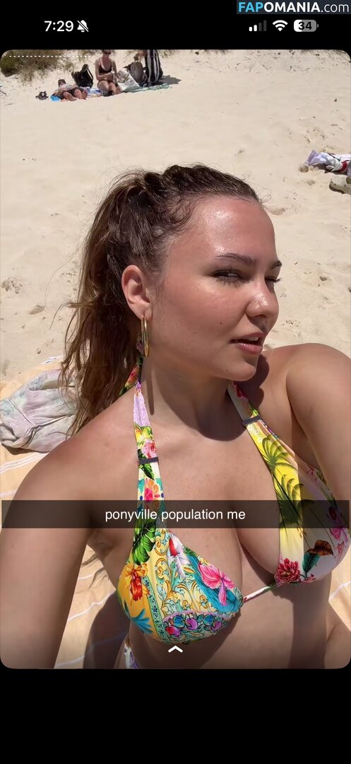 Ester Dobrik / esterrdobrik Nudo OnlyFans  Foto trapelata #3