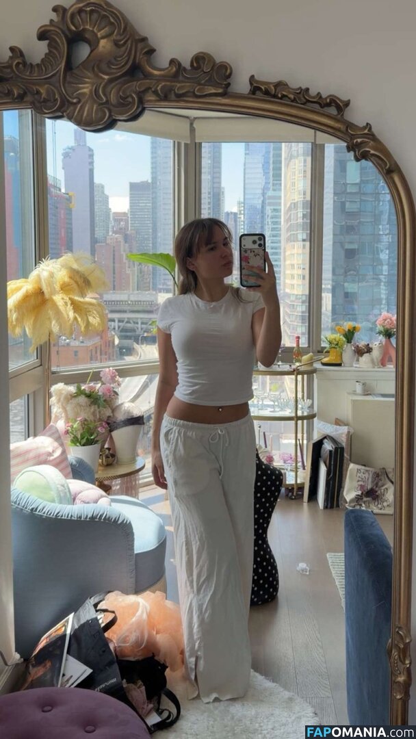Ester Dobrik / esterrdobrik Nudo OnlyFans  Foto trapelata #34