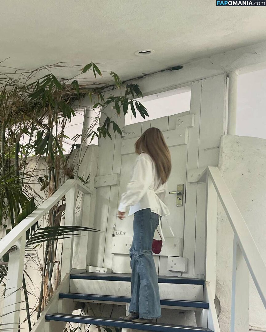 Ester Exposito / ester_exposito / esterexposito Nudo OnlyFans  Foto trapelata #227