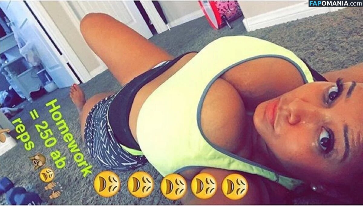 Esther Baxter / estherbaxter / https: Nudo OnlyFans  Foto trapelata #17