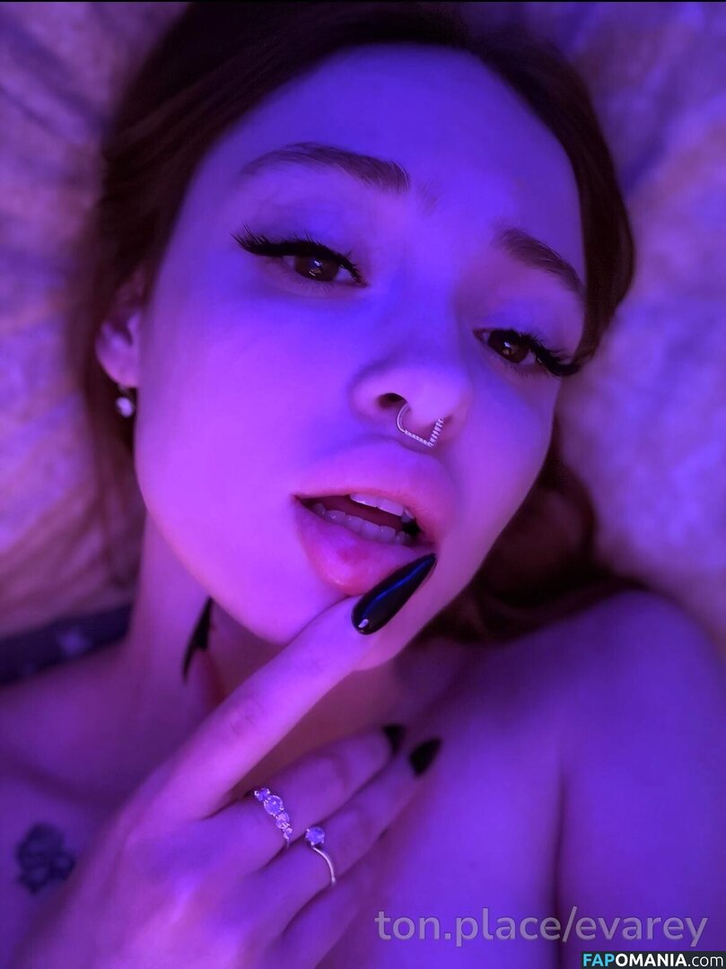 EvaRmore / MyEva / eva.rmore_ / evarey / evarmore... / evarmore_ / https: Nudo OnlyFans  Foto trapelata #6