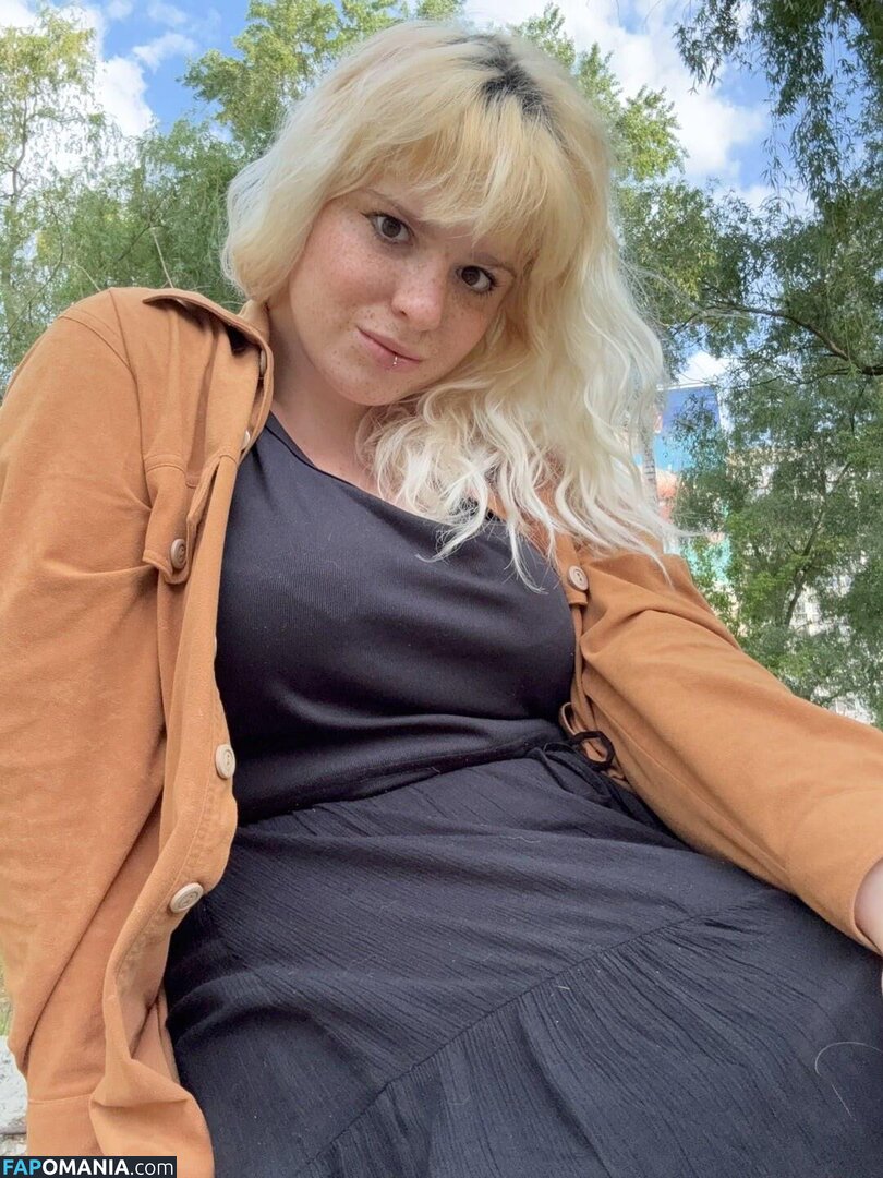 EveLinaIve / evelina / evelina-ive Nudo OnlyFans  Foto trapelata #8