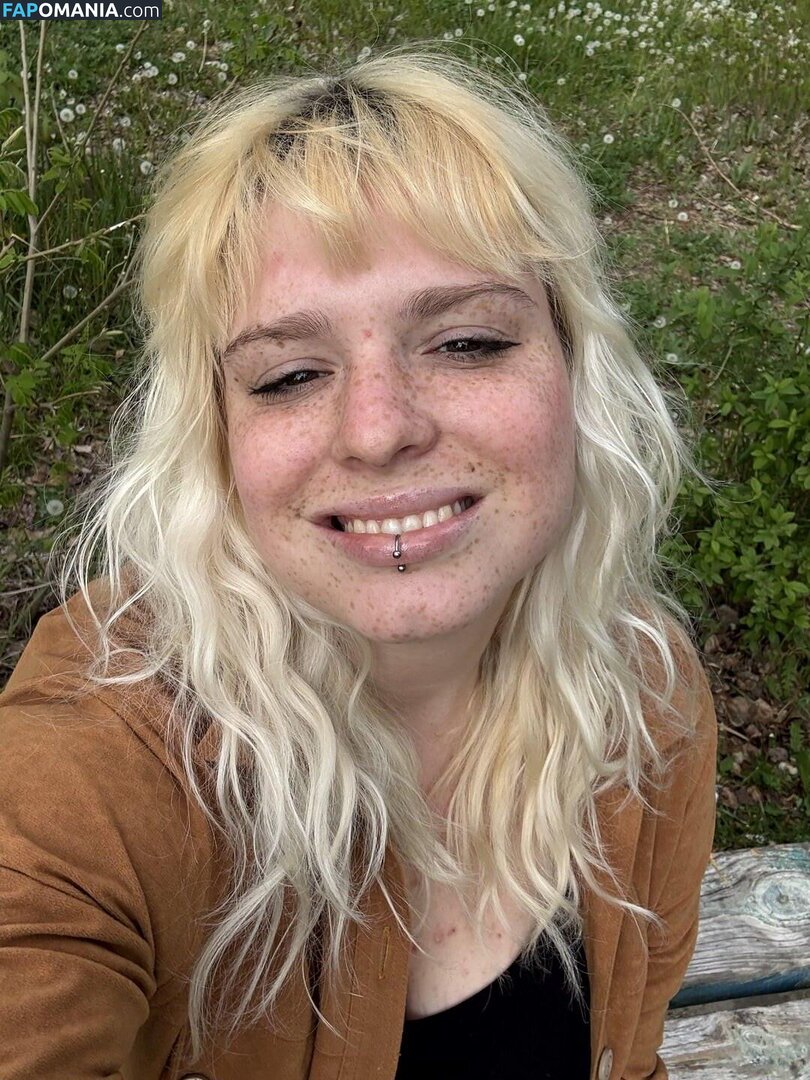 EveLinaIve / evelina / evelina-ive Nudo OnlyFans  Foto trapelata #13