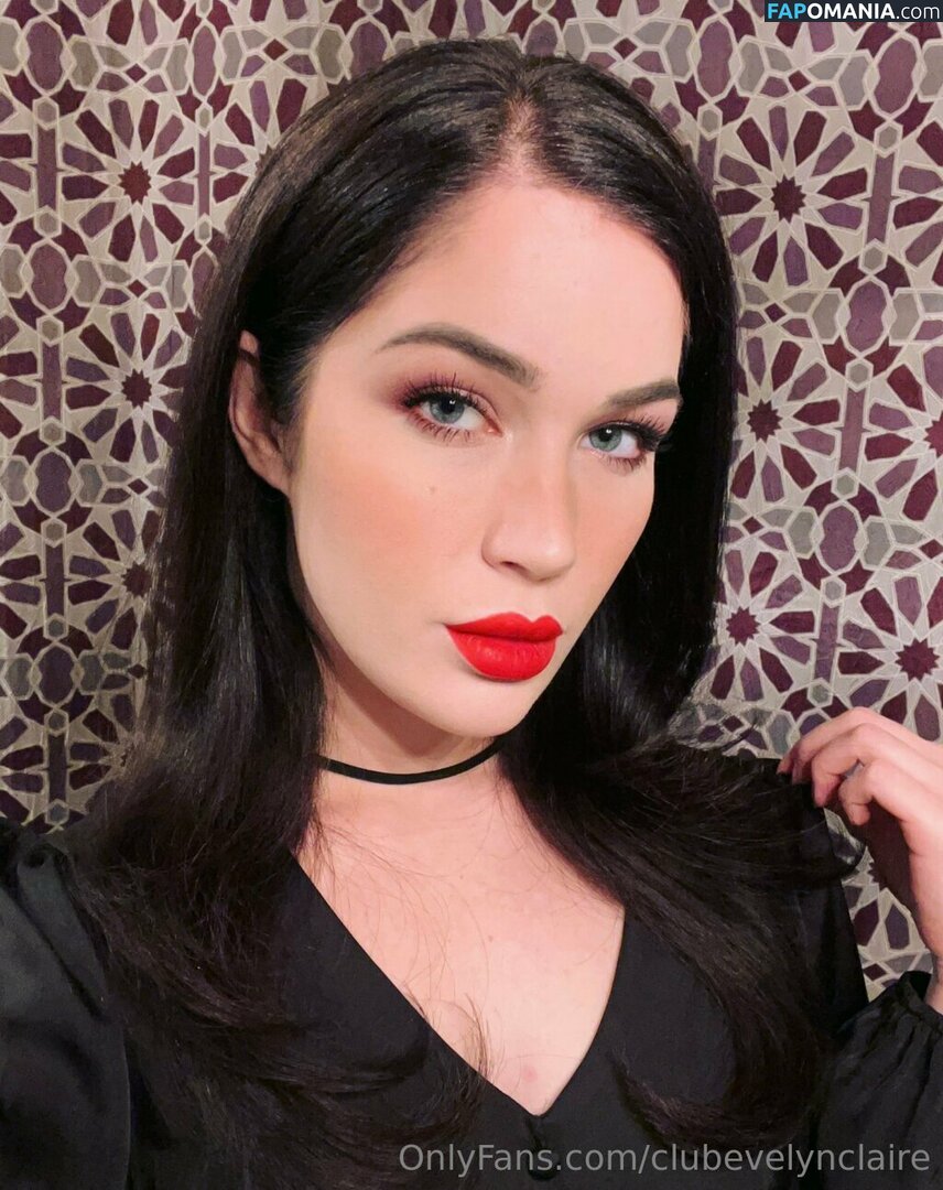 Evelyn Claire / evelynclaire.xoxo / luvevelynclaire / officialevelynclaire Nudo OnlyFans  Foto trapelata #258