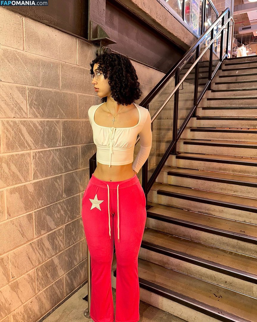 eliana / ewmxt / lalayravo / woahnatty Nudo OnlyFans  Foto trapelata #16