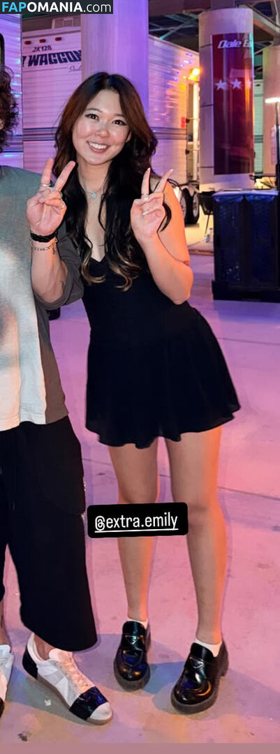 ExtraEmily / extra.emilay / extra.emily / extraemilyy / extremly_cute Nudo OnlyFans  Foto trapelata #9
