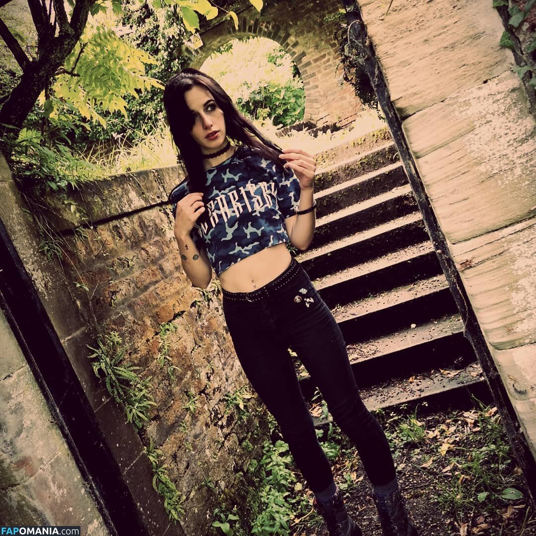 falseangel / falseangelx / xfalse_angelx Nudo OnlyFans  Foto trapelata #2