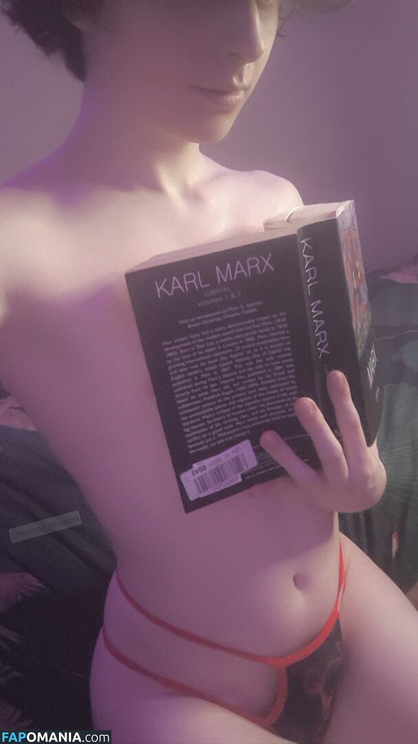 femboy_skeleton / https: / nyxpup Nudo OnlyFans  Foto trapelata #15