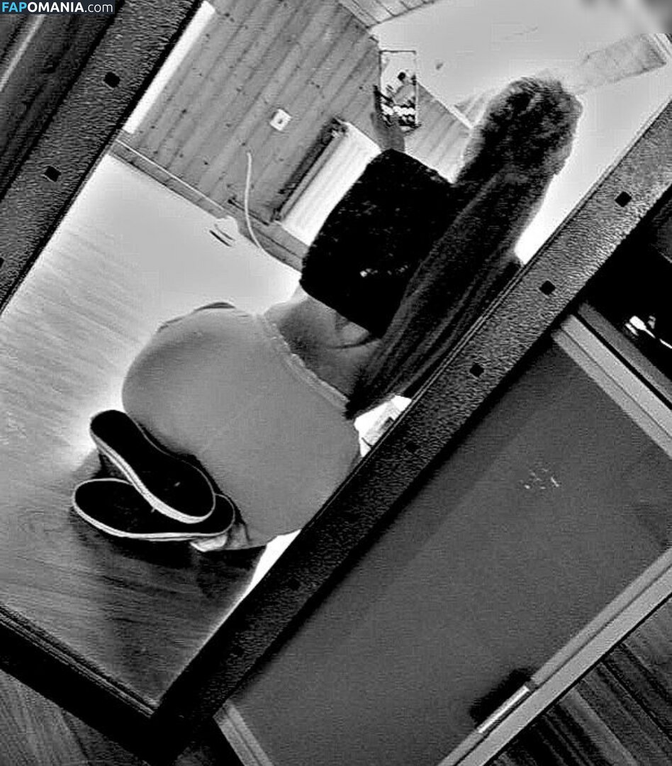 Flashinaa / flashinaa2 Nudo OnlyFans  Foto trapelata #10