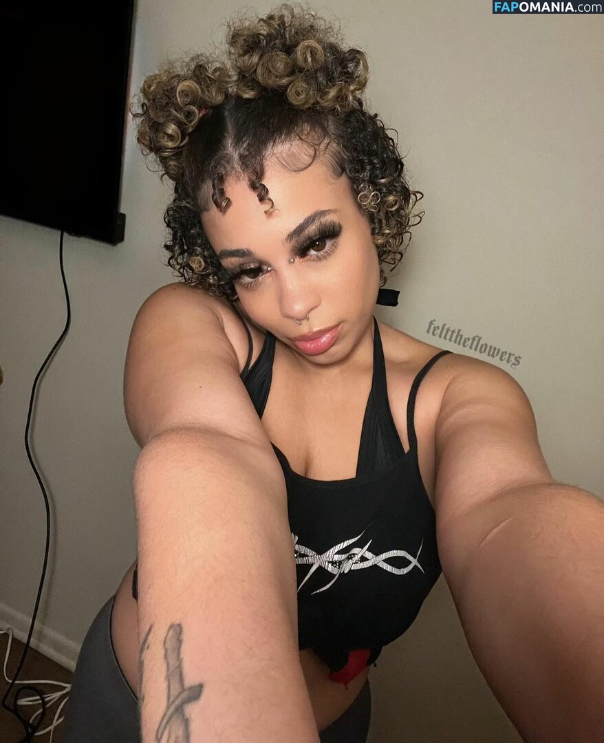 felttheflowers / flowers Nudo OnlyFans  Foto trapelata #11