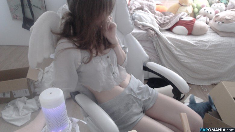 frenchbread1122 / frenchybread1122 / maple3944archive / maplebreadok Nudo OnlyFans  Foto trapelata #1