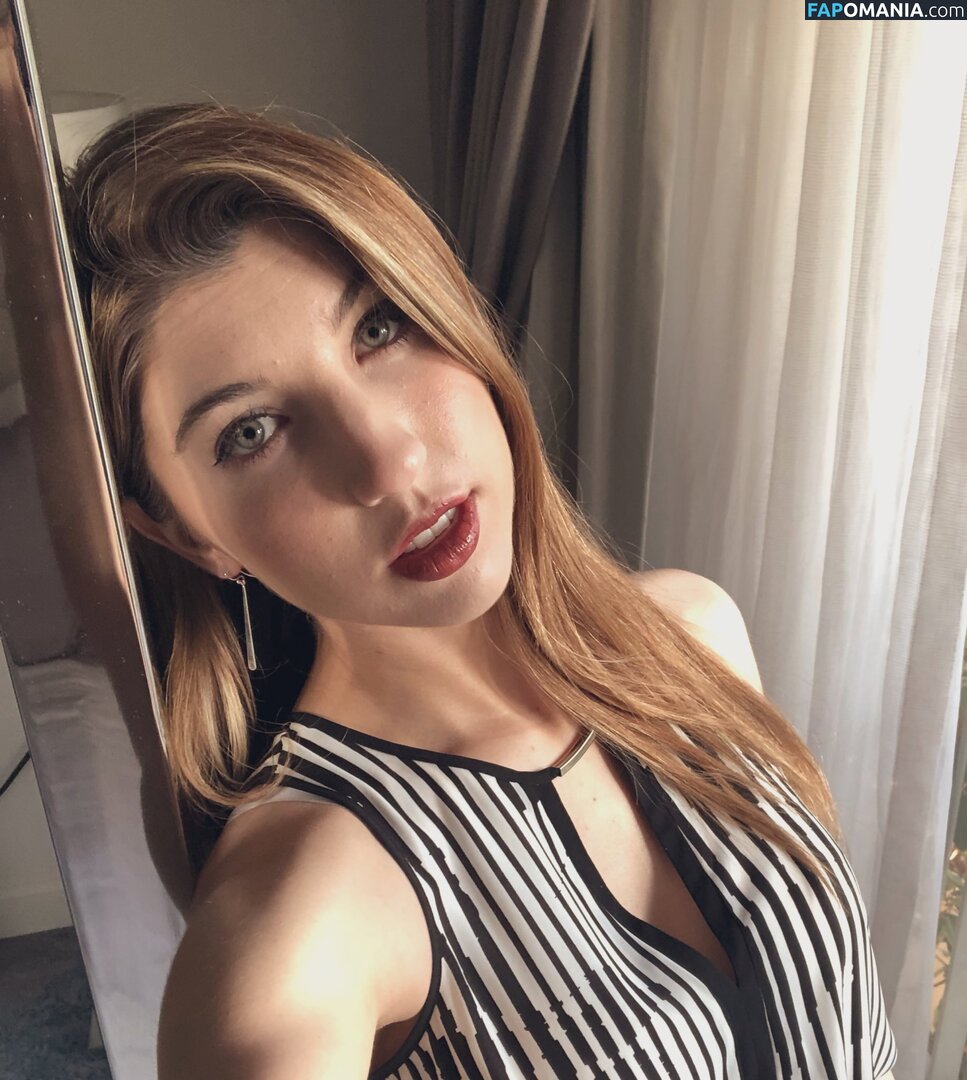 FrivolousFox ASMR / FrivviFox / frivvay Nudo OnlyFans  Foto trapelata #151