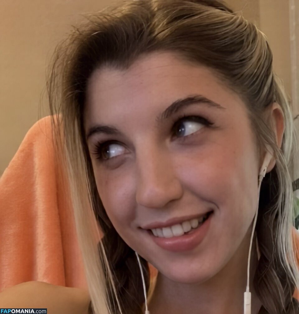 FrivolousFox ASMR / FrivviFox / frivvay Nudo OnlyFans  Foto trapelata #157