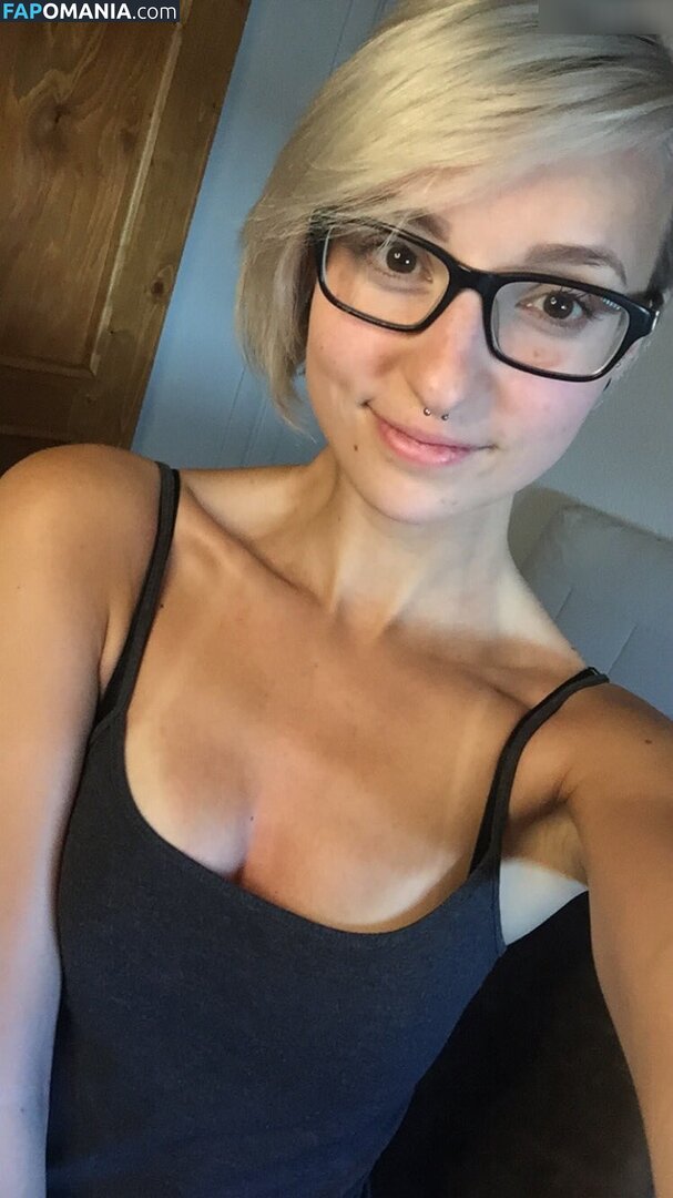 Fuxy / itssarahhoskins Nudo OnlyFans  Foto trapelata #30