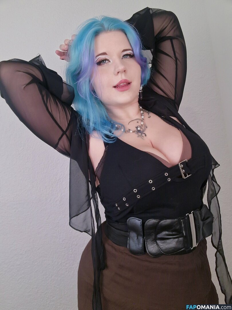 FylyArtworksAndCosplays / Fyly_cosplays Nudo OnlyFans  Foto trapelata #57
