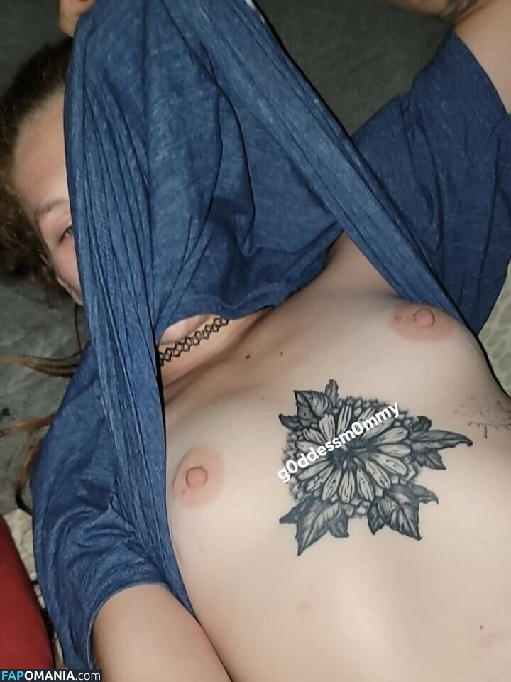 g0ddessm0mmy / imperfect_creativity_ / mommy__mandy Nudo OnlyFans  Foto trapelata #15