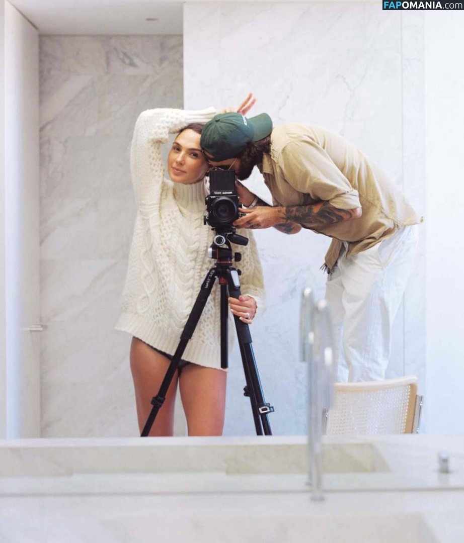 Gal Gadot / gal_gadot / https: / inked_hriss Nudo OnlyFans  Foto trapelata #98