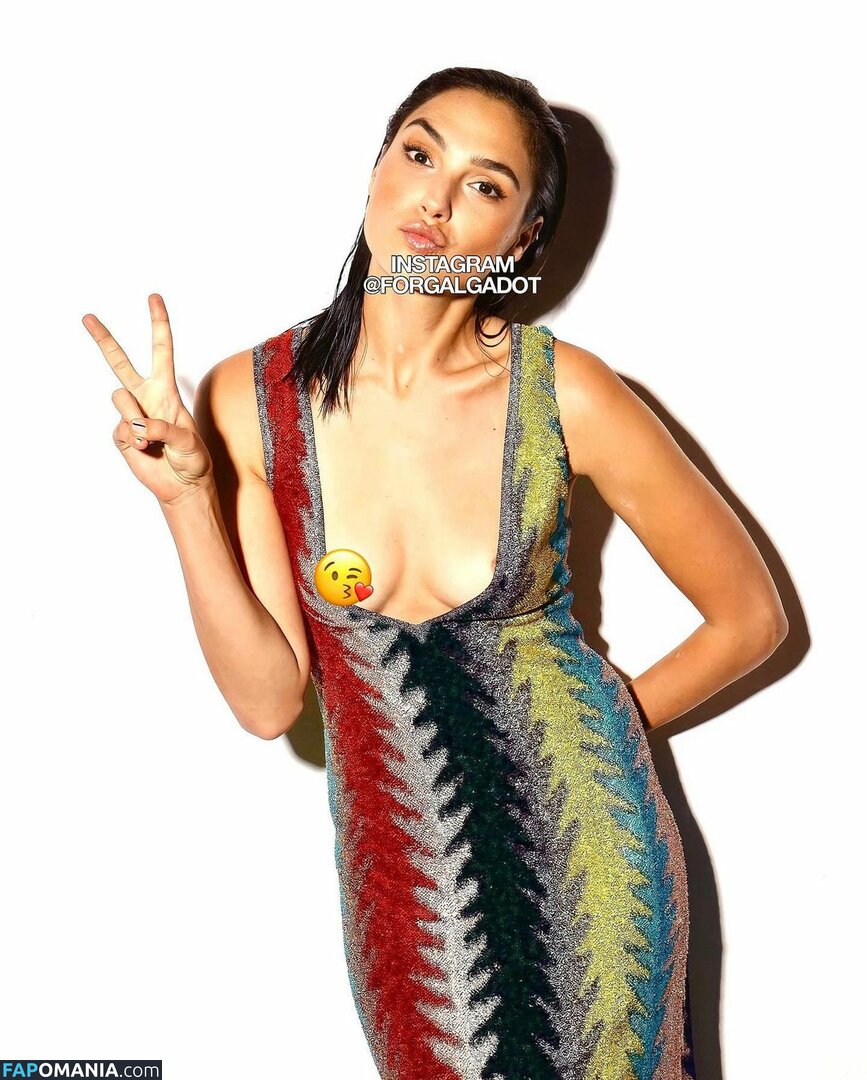 Gal Gadot / gal_gadot / https: / inked_hriss Nudo OnlyFans  Foto trapelata #113