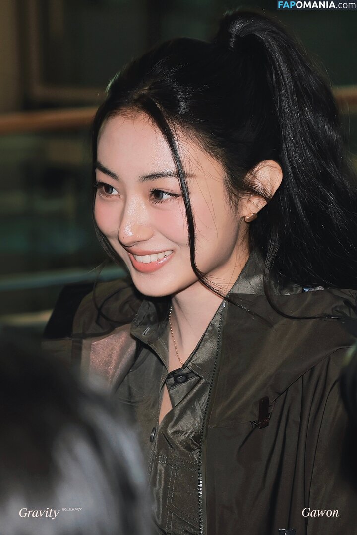 Gawon / Lee Ga-won / MEOVV_GAWON / gawon_moevv / https: / 이가원 MEOVV Nudo OnlyFans  Foto trapelata #14