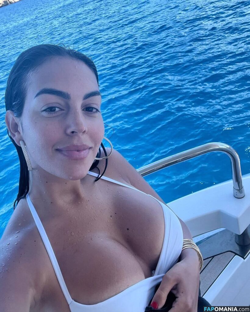 Georgina Rodriguez / georginagio Nudo OnlyFans  Foto trapelata #7