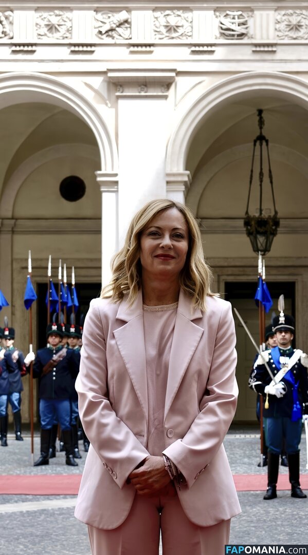 Giorgia Meloni / Italian Prime Minister 🇮🇹 / giorgiameloni Nudo OnlyFans  Foto trapelata #2