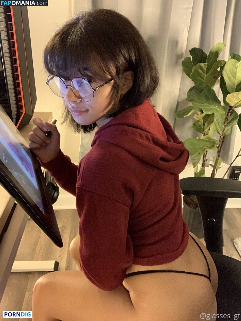 glasses_gf Nudo OnlyFans  Foto trapelata #57