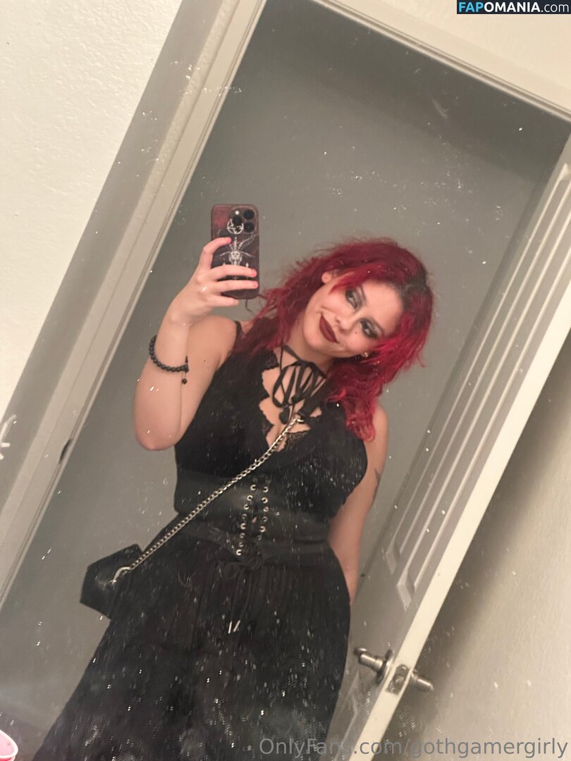 gothgamergirly / gothgirlgaming Nudo OnlyFans  Foto trapelata #10