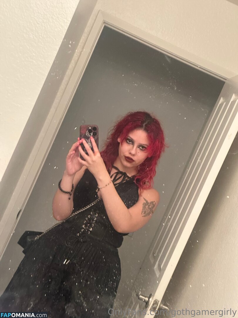 gothgamergirly / gothgirlgaming Nudo OnlyFans  Foto trapelata #13