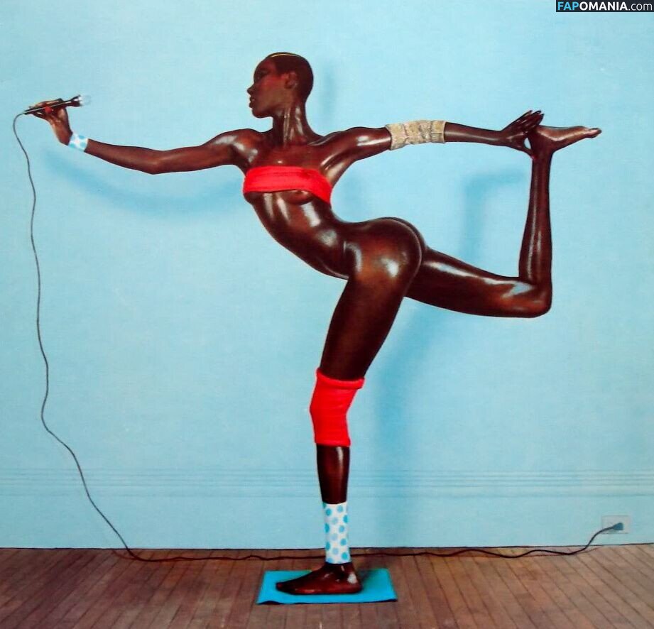 Grace Jones / gracejonesofficial / https: Nudo OnlyFans  Foto trapelata #2