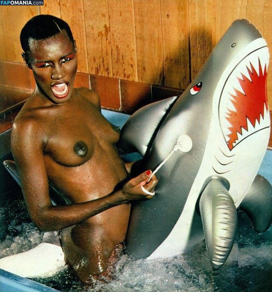 Grace Jones / gracejonesofficial / https: Nudo OnlyFans  Foto trapelata #3