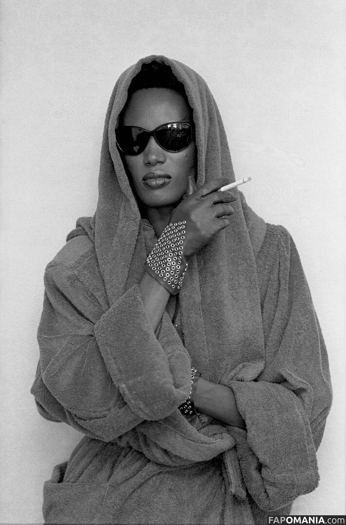 Grace Jones / gracejonesofficial / https: Nudo OnlyFans  Foto trapelata #5