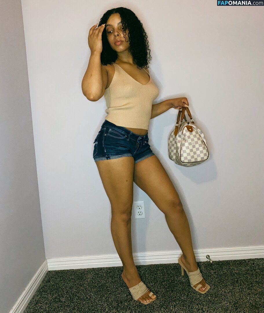 1guapunzel / Guapunzel / https: Nudo OnlyFans  Foto trapelata #2