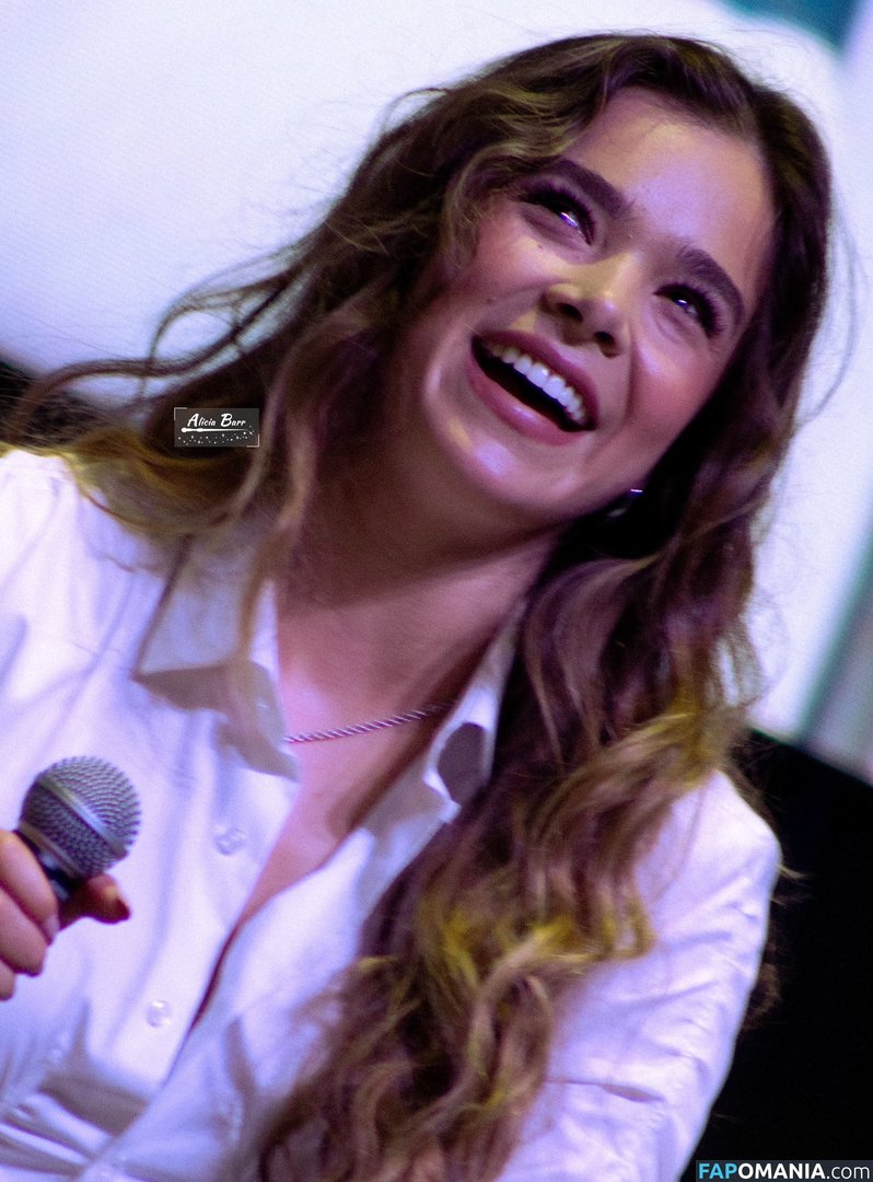 Hailee Steinfeld / haileesteinfeld / https: Nudo OnlyFans  Foto trapelata #132