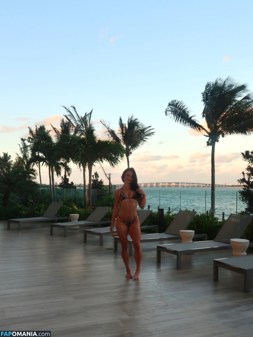 Hailey Esser / hailey.esser / hailey_esser / https: Nudo OnlyFans  Foto trapelata #13