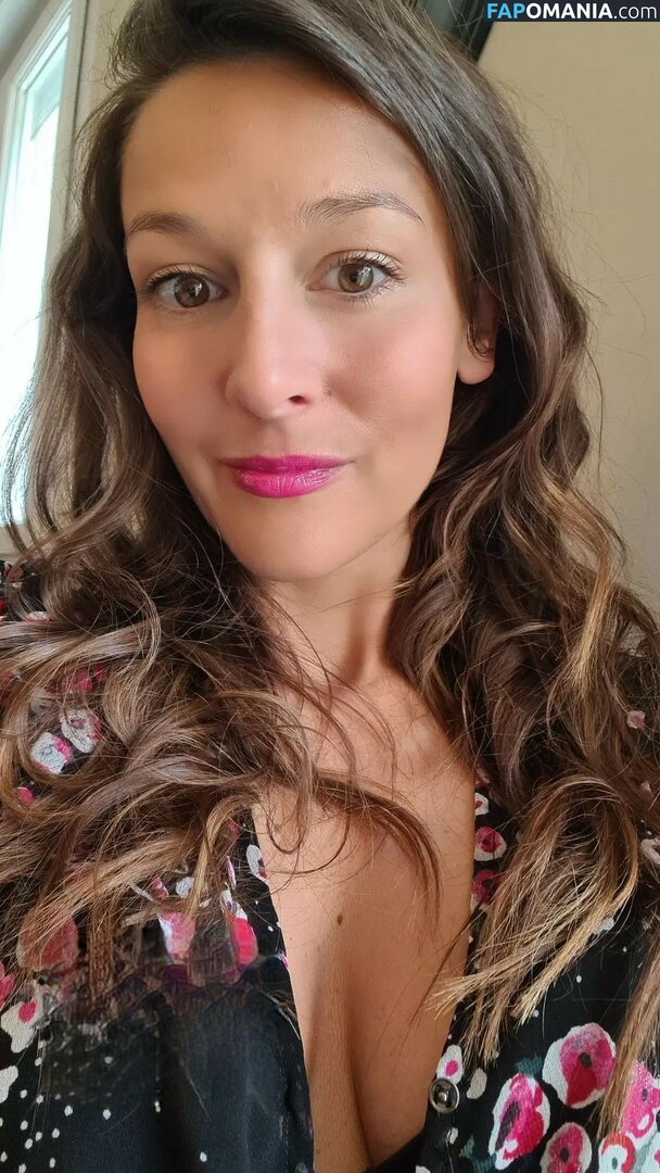 La_mode_d_helena / hd.of.femininity / hd.of.feminity / valentinaseduction Nudo OnlyFans  Foto trapelata #636