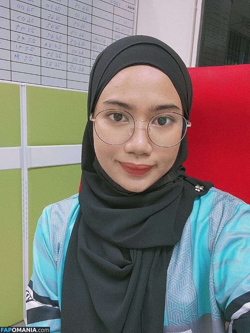 Hijab Off Girls / Hijab On Nudo OnlyFans  Foto trapelata #7