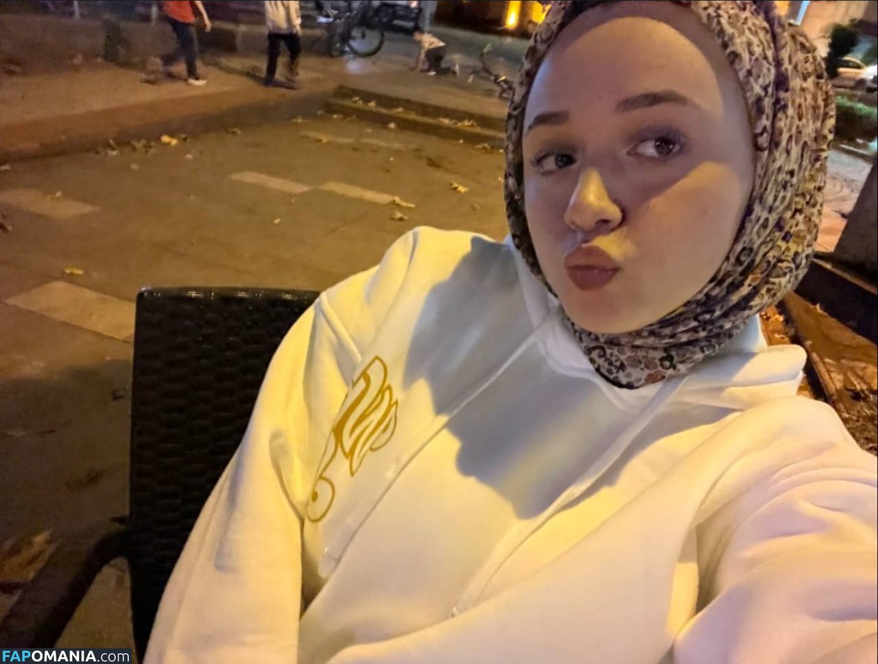 Hijab Off Girls / Hijab On Nudo OnlyFans  Foto trapelata #22