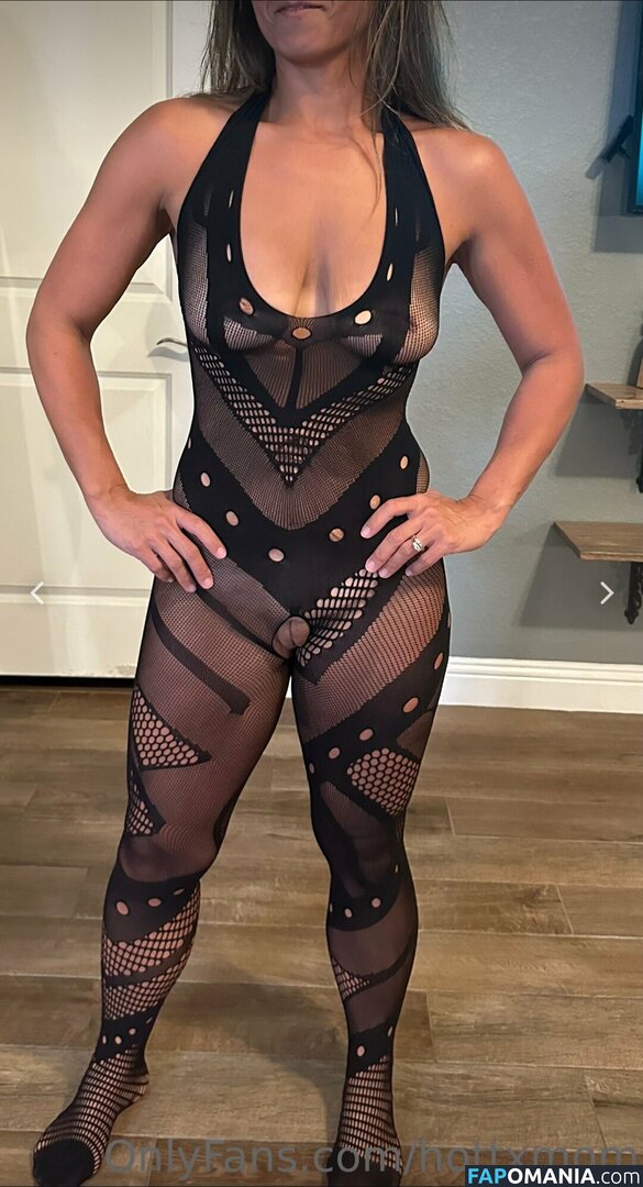  / Hottexasm1lf / Hottexasmilf / Hottxmom / hottx_milf Nudo OnlyFans  Foto trapelata #4