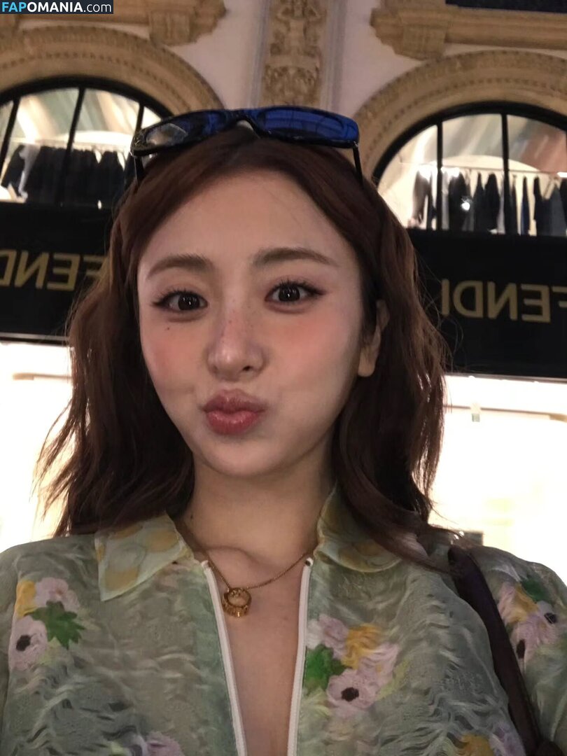 Huh Yunjin 허윤진 / LESSERAFIM / yunjin_lesserafims Nudo OnlyFans  Foto trapelata #31