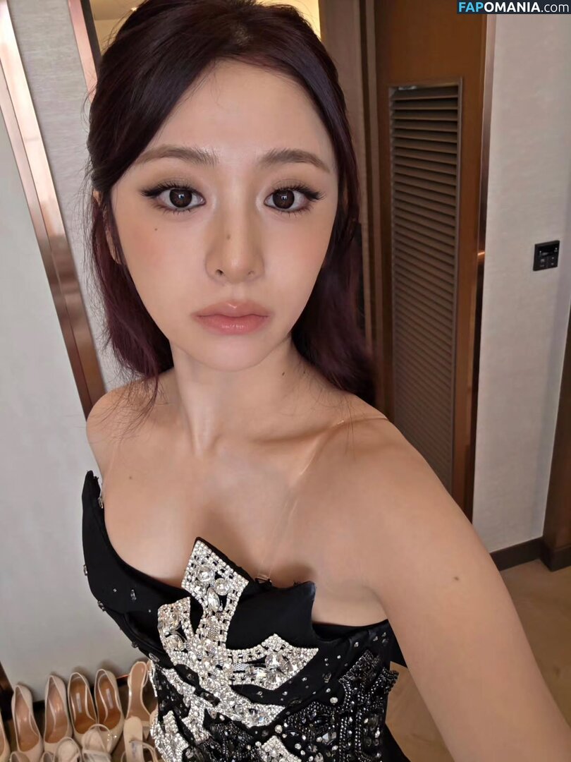 Huh Yunjin 허윤진 / LESSERAFIM / yunjin_lesserafims Nudo OnlyFans  Foto trapelata #36
