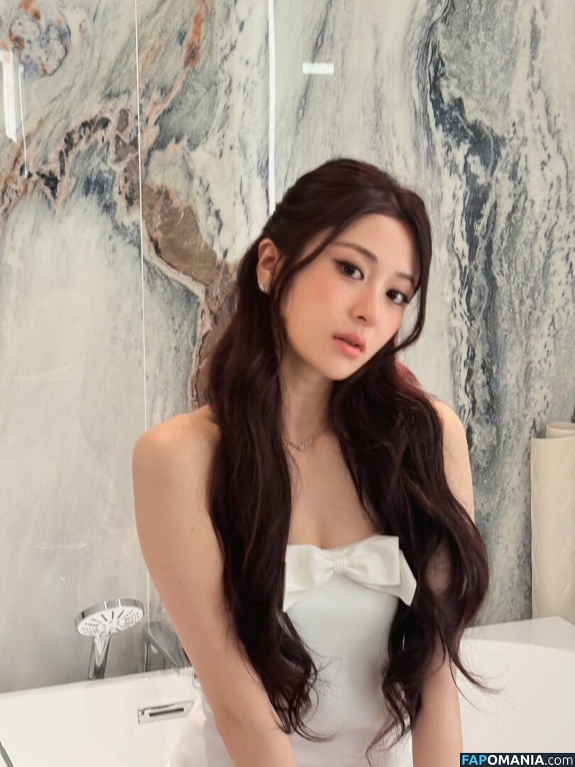 Huh Yunjin 허윤진 / LESSERAFIM / yunjin_lesserafims Nudo OnlyFans  Foto trapelata #42
