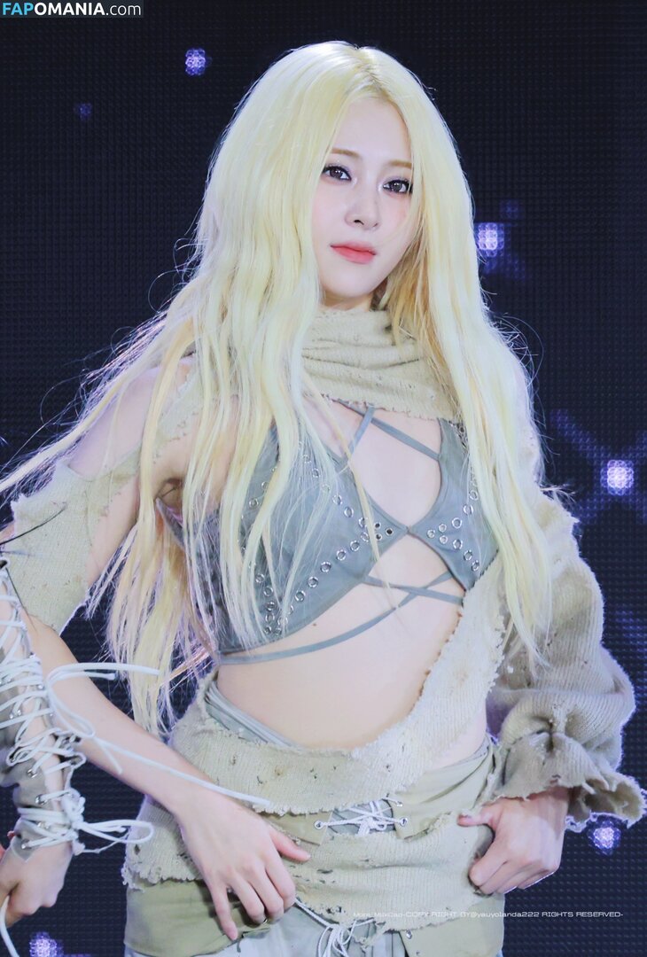 Huh Yunjin 허윤진 / LESSERAFIM / jenaissante Nudo OnlyFans  Foto trapelata #72