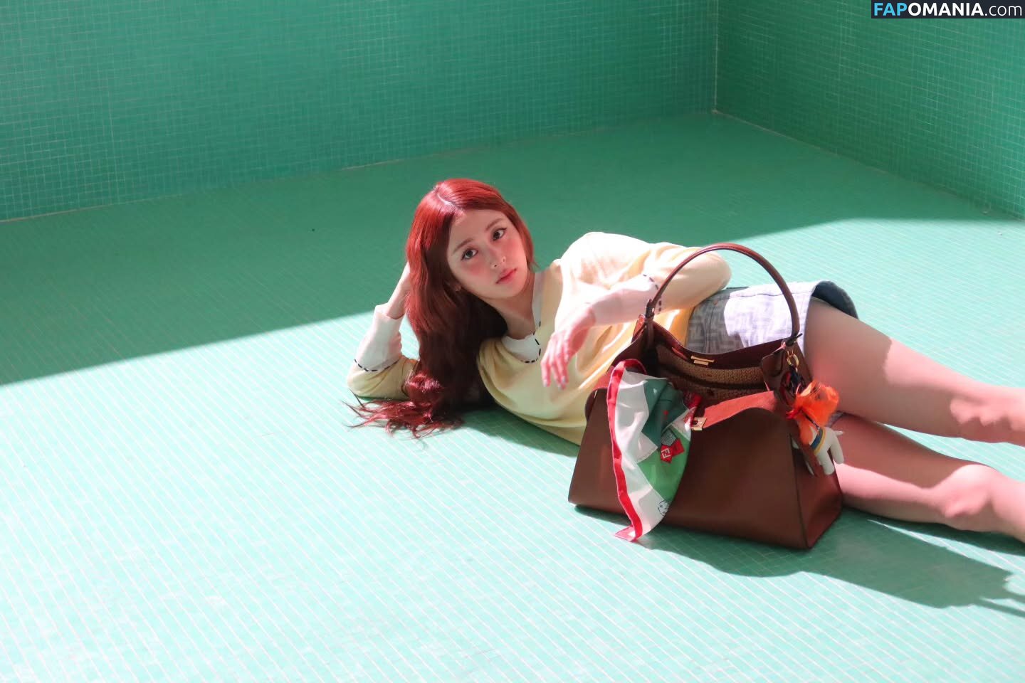 Huh Yunjin 허윤진 / LESSERAFIM / jenaissante Nudo OnlyFans  Foto trapelata #99