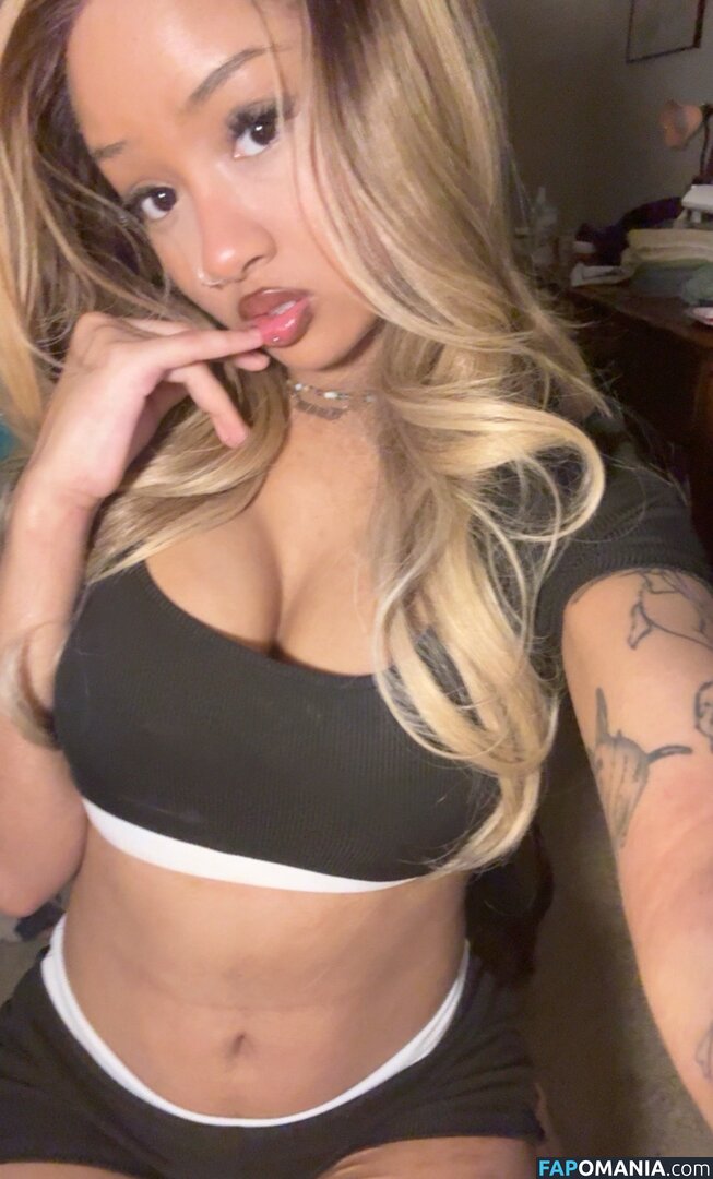 https: / ickysisterr / revoltingsister Nudo OnlyFans  Foto trapelata #10