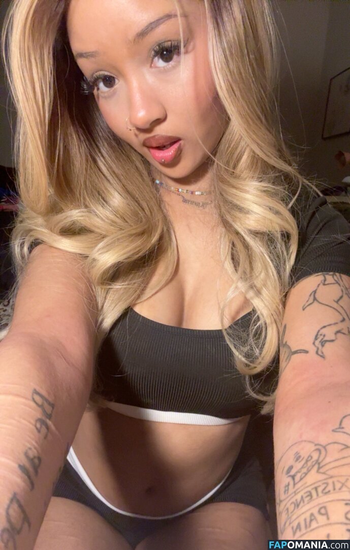 https: / ickysisterr / revoltingsister Nudo OnlyFans  Foto trapelata #12