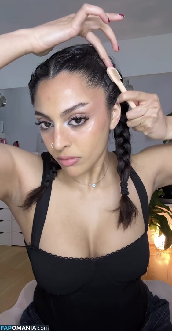 alycakes__ / iconicakes / sara deshmukh / saradeshmukhhh Nudo OnlyFans  Foto trapelata #18