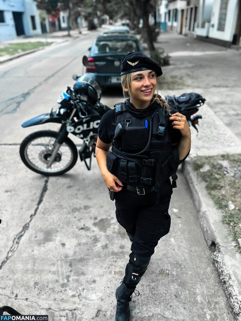 In And Out Uniform Nudo OnlyFans  Foto trapelata #26