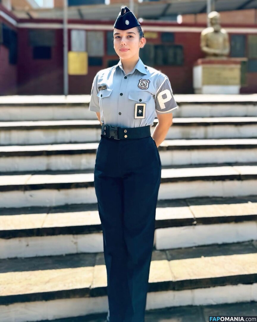 In And Out Uniform Nudo OnlyFans  Foto trapelata #45